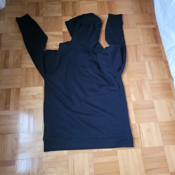 Two hoddies - Picture 4 of 8